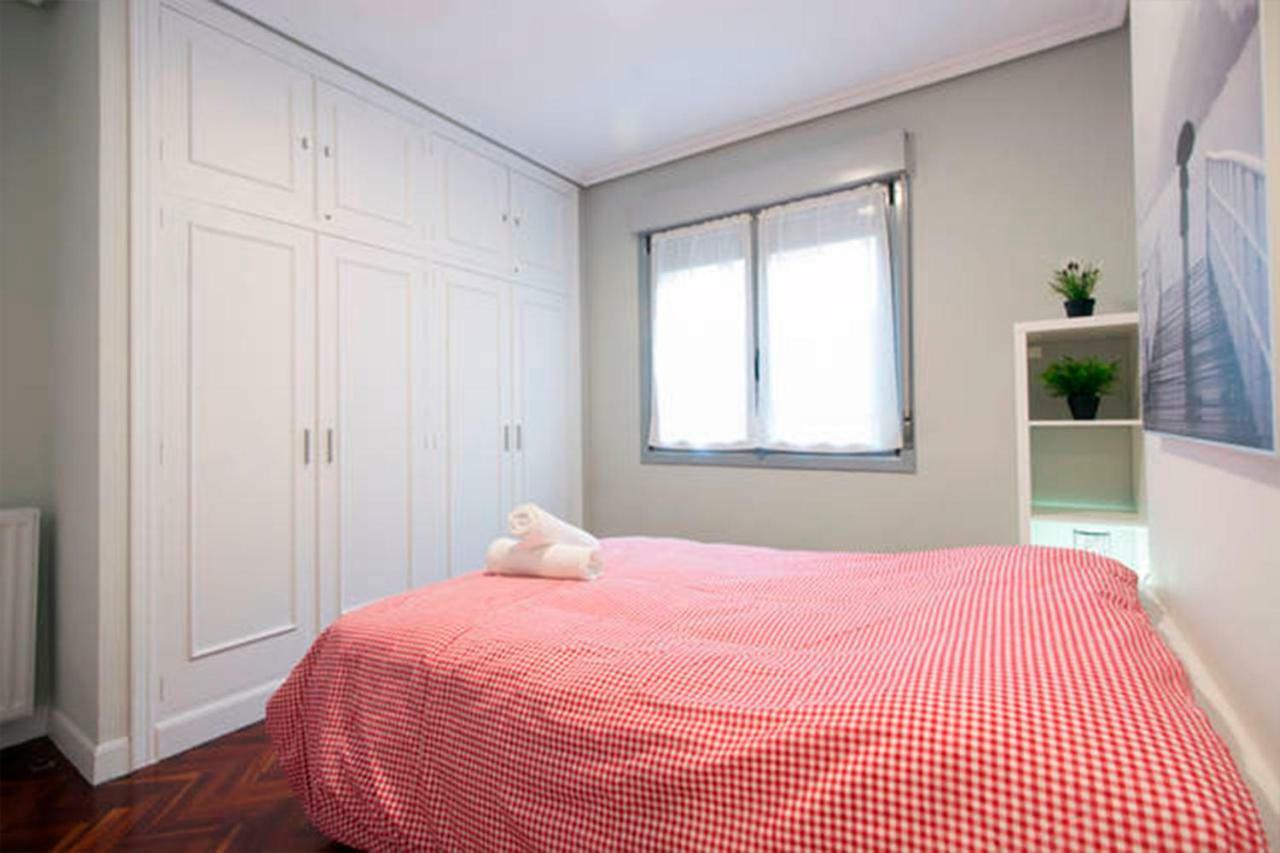 Usandizaga Ii By Basque Homes